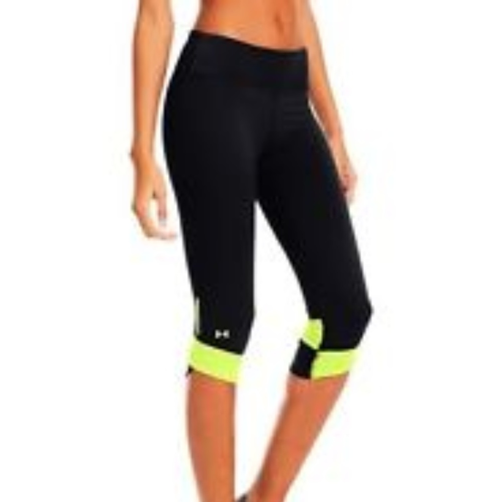 EUC Under Armour Fly-By Compression Capri in Black